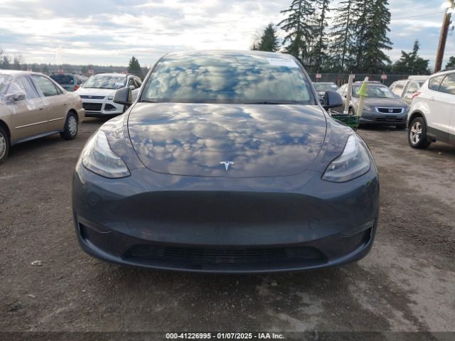 7SAYGDEF3NF311811 Tesla Model Y Performance Dual Motor All-wheel Drive
