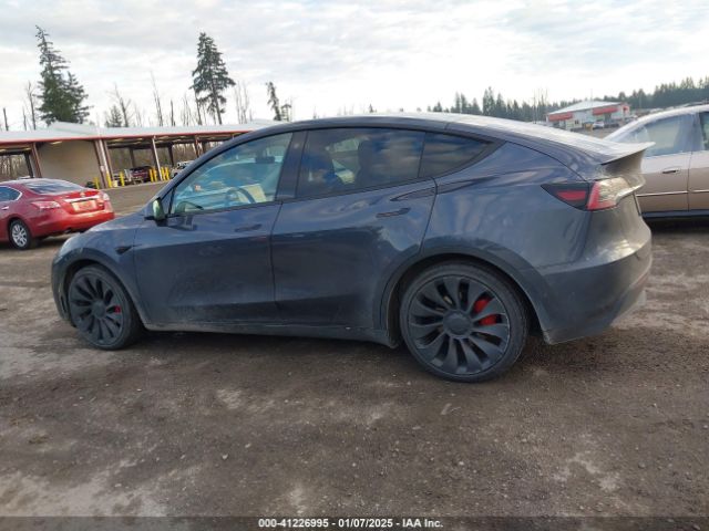 7SAYGDEF3NF311811 Tesla Model Y Performance Dual Motor All-wheel Drive
