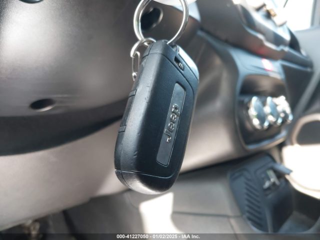 ZACCJABB6HPE80517 Jeep Renegade Latitude Fwd