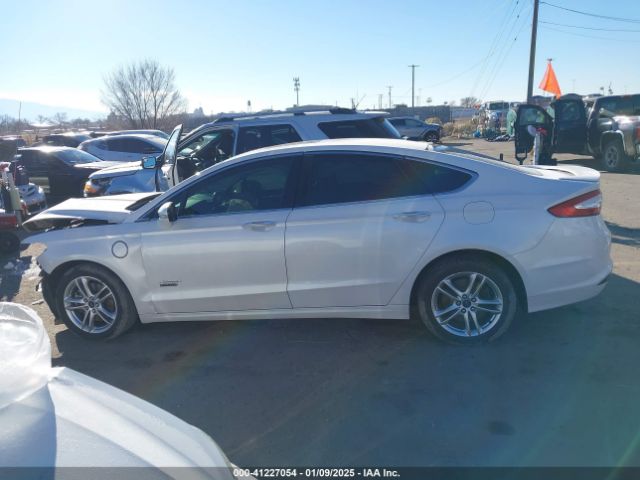 3FA6P0SU4GR303966 Ford Fusion Energi Titanium