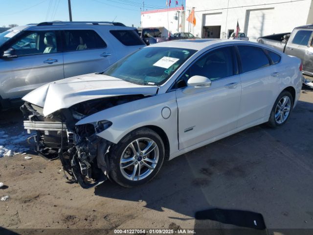 3FA6P0SU4GR303966 Ford Fusion Energi Titanium