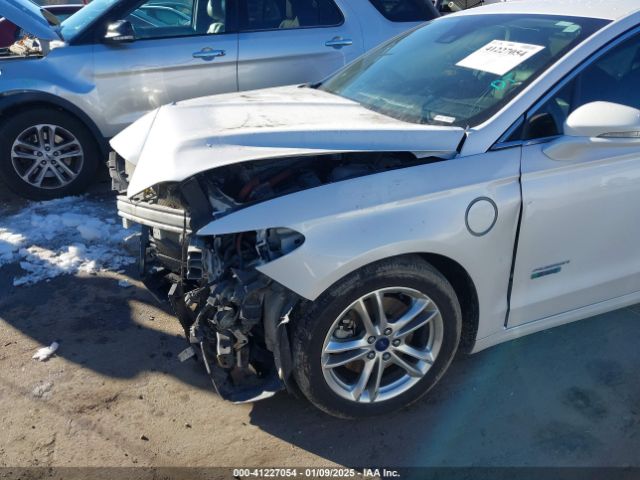 3FA6P0SU4GR303966 Ford Fusion Energi Titanium