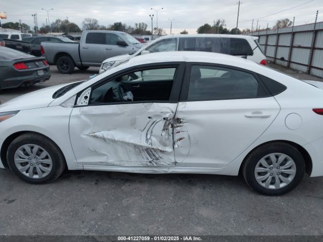 3KPC24A69ME130602 Hyundai ACCENT SE