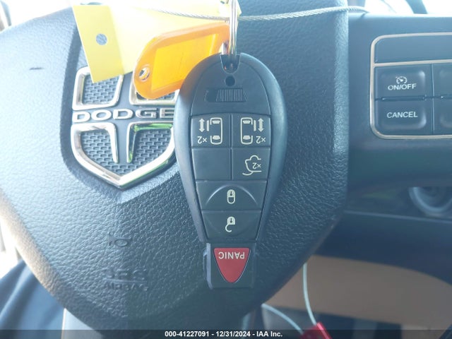 2C4RDGBG8ER389692 Dodge Grand Caravan Se
