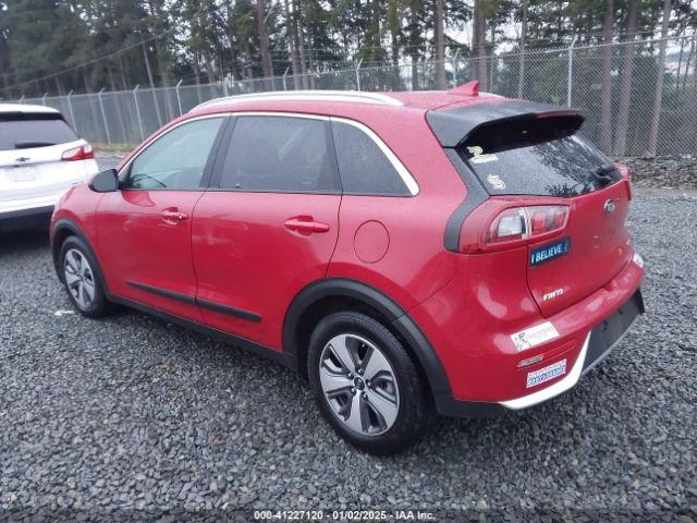 KNDCB3LC6J5153159 KIA NIRO LX