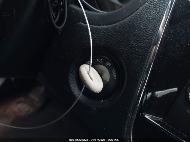 1C3CCBAB9EN123875 Chrysler 200 LX