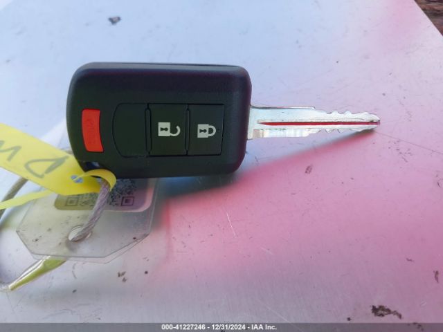 ML32AUHJ3RH022991 Mitsubishi Mirage Es/le