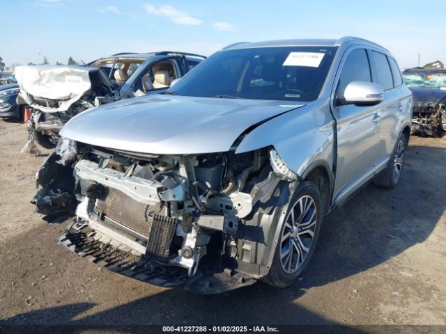 JA4AD3A38JJ005732 Mitsubishi Outlander Sel