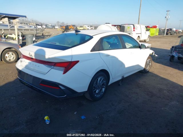 KMHLM4DGXRU799951 Hyundai ELANTRA SEL