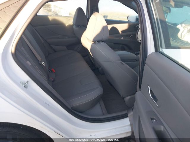 KMHLM4DGXRU799951 Hyundai ELANTRA SEL