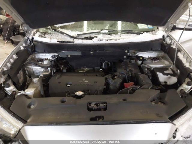 JA4AR3AU9JZ029856 Mitsubishi Outlander Sport 2.0 Es