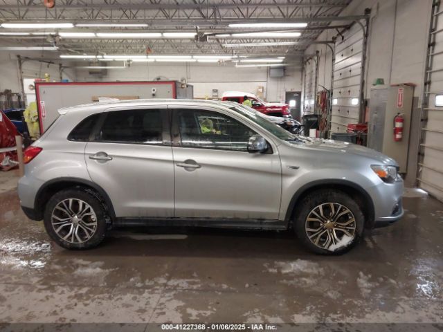 JA4AR3AU9JZ029856 Mitsubishi Outlander Sport 2.0 Es