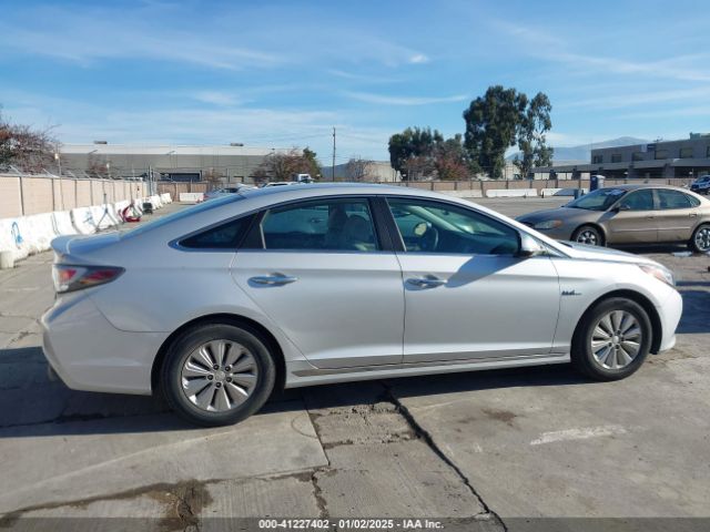 KMHE24L12GA012677 Hyundai Sonata Hybrid Se