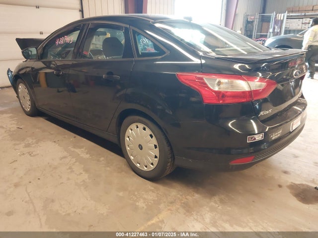 Ford FOCUS SE 2014 1FADP3F28EL365965 Image 3