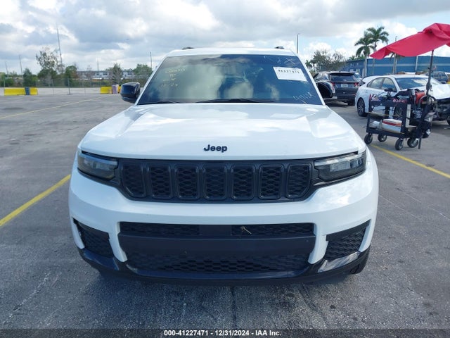 1C4RJJAG2P8808240 Jeep Grand Cherokee L Altitude 4x2