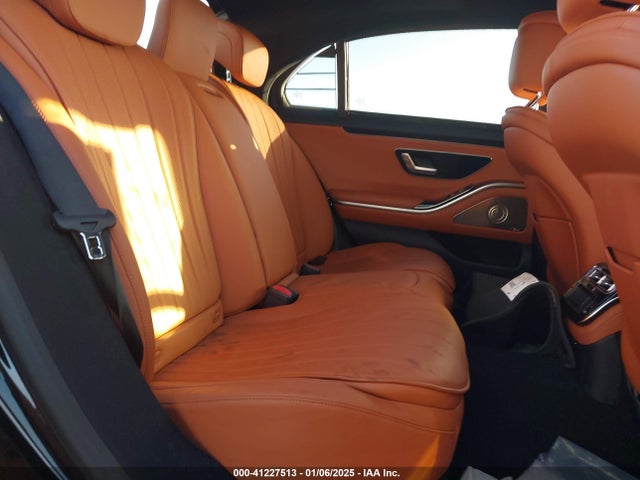 W1K6G7GB9NA155031 Mercedes-Benz m176