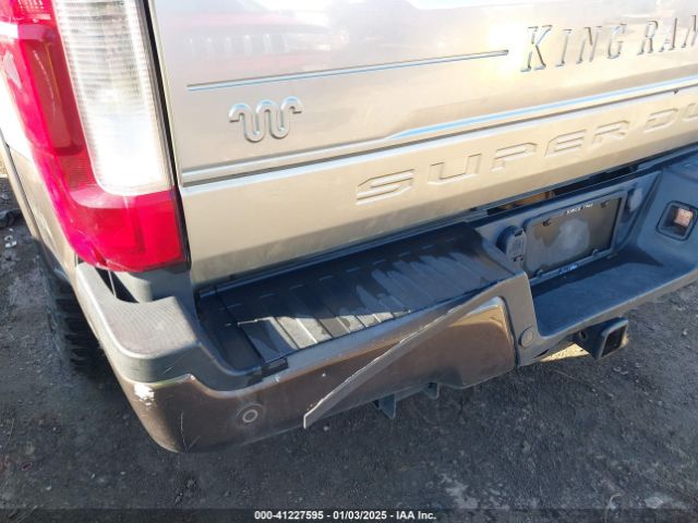 1FT7W2BT3HEB17232 Ford F-250 Lariat