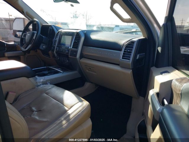 1FT7W2BT3HEB17232 Ford F-250 Lariat