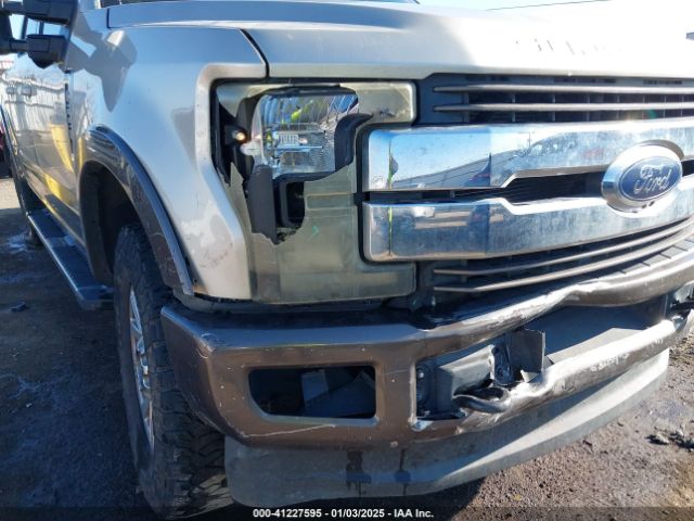 1FT7W2BT3HEB17232 Ford F-250 Lariat