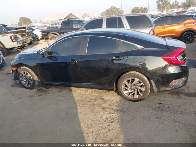 Aukcja sprzedaży 2016 Honda Civic Ex, vin: 2HGFC2F82GH500582, numer aukcji: 41227619