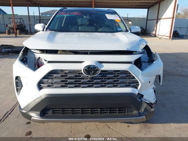 Toyota Rav4 Limited 2024 JTMY1RFV3RJ027272 Image 13