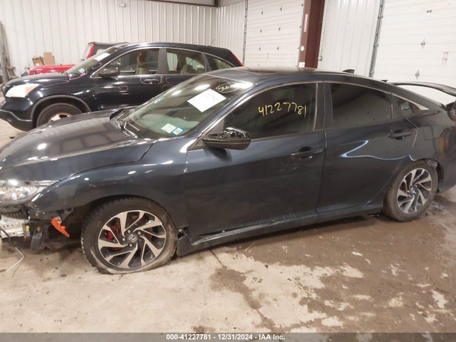 Honda CIVIC EX 2018 2HGFC2F77JH556239 Image 14