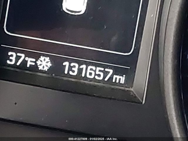 KM8SMDHF0HU215701 Hyundai Santa Fe Se
