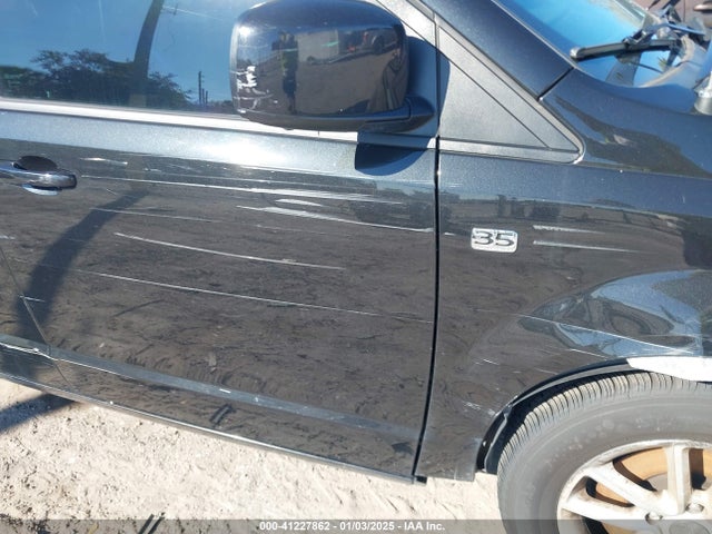 2C4RDGBG3KR762360 Dodge Grand Caravan Se 35th Anniversary Edition
