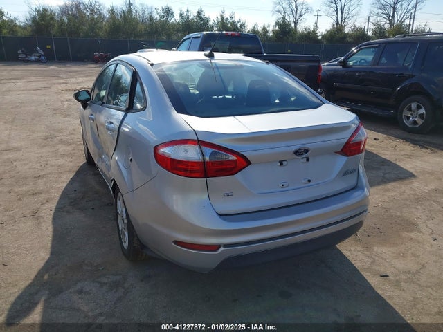 Ford FIESTA SE 2014 3FADP4BJ5EM190625 Image 3