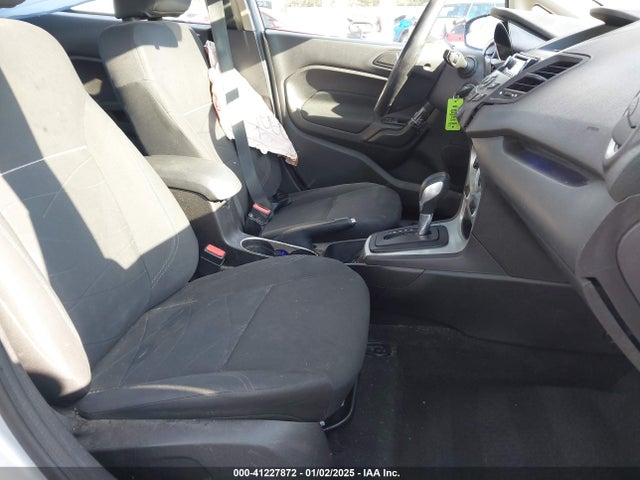 Ford FIESTA SE 2014 3FADP4BJ5EM190625 Image 5