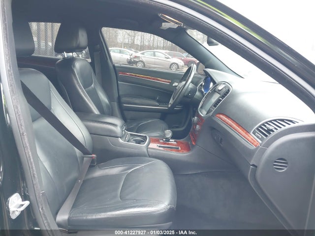 Chrysler 300 2014 2C3CCAAGXEH260998 Image 5