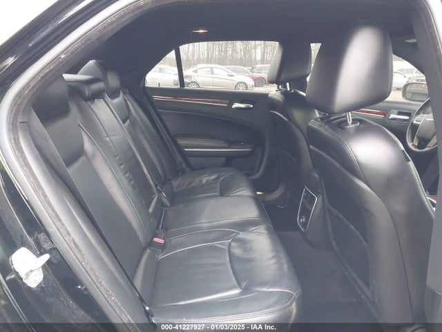 2C3CCAAGXEH260998 Chrysler 300