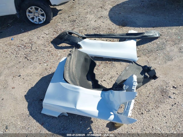 1GCGSCEN5N1242413 Chevrolet lgz