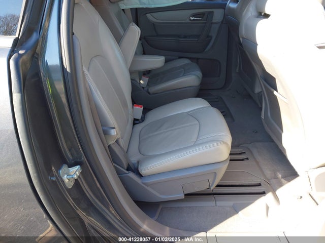 1GNKRHKD3EJ235420 Chevrolet Traverse 2lt