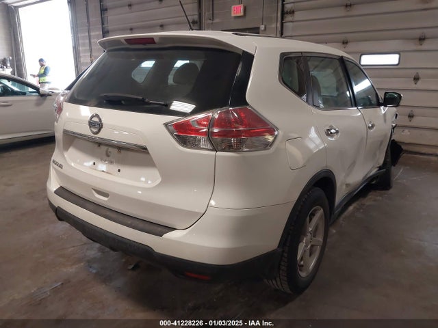 Nissan ROGUE S 2015 5N1AT2MT7FC843496 Image 4
