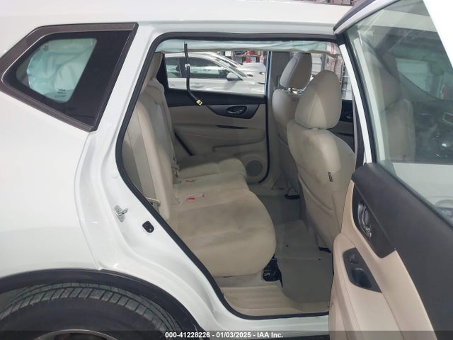Nissan ROGUE S 2015 5N1AT2MT7FC843496 Image 8