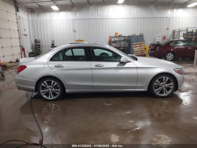 55SWF4JB3FU057348 Mercedes-Benz C 300 Luxury/sport