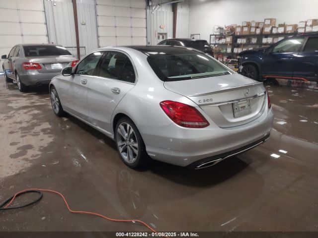 2015 MERCEDES-BENZ C 300 55SWF4JB3FU057348 Photo 2