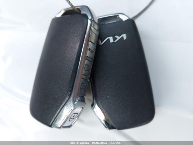 3KPF44AC9PE530757 KIA Forte Gt Manual