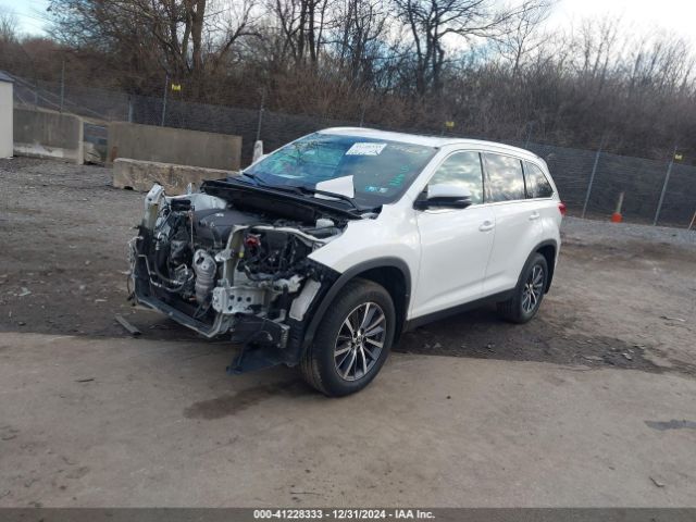 5TDJZRFH8KS587463 Toyota Highlander Xle