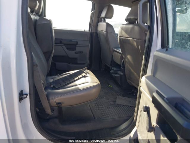 1FT7W2BT5KEE68375 Ford F-250 Xl