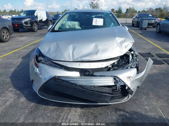 5YFB4MDE8RP170622 Toyota COROLLA LE