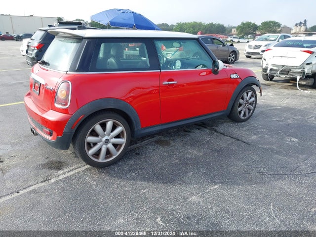2009 MINI COOPER S WMWMF73519TT94021 Photo 3