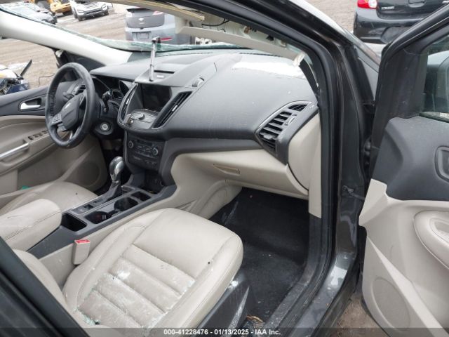 1FMCU9HD2JUA47503 Ford ESCAPE SEL