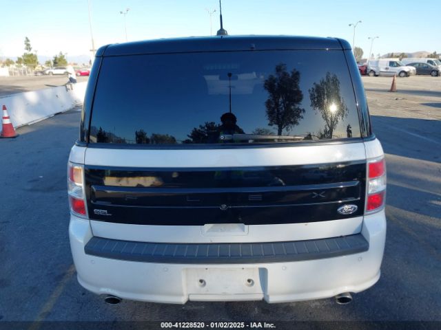 2FMGK5C89JBA22338 Ford FLEX SEL