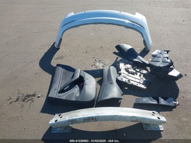 5YJ3E1EA8JF053084 Tesla Model 3 Long Range/mid Range