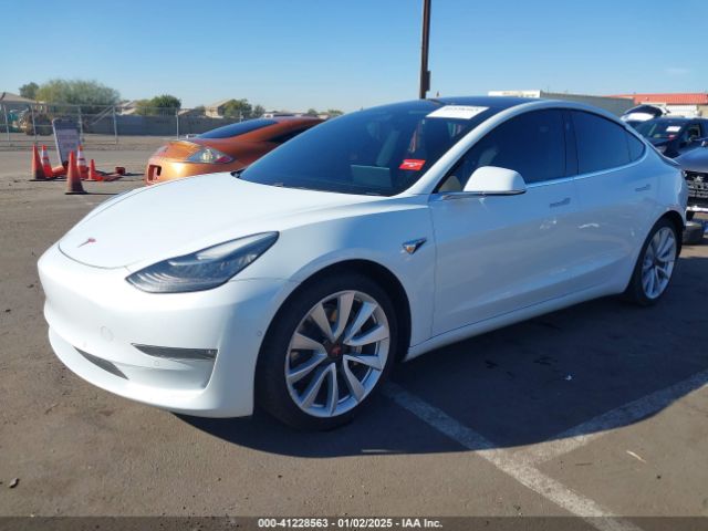 5YJ3E1EA8JF053084 Tesla Model 3 Long Range/mid Range
