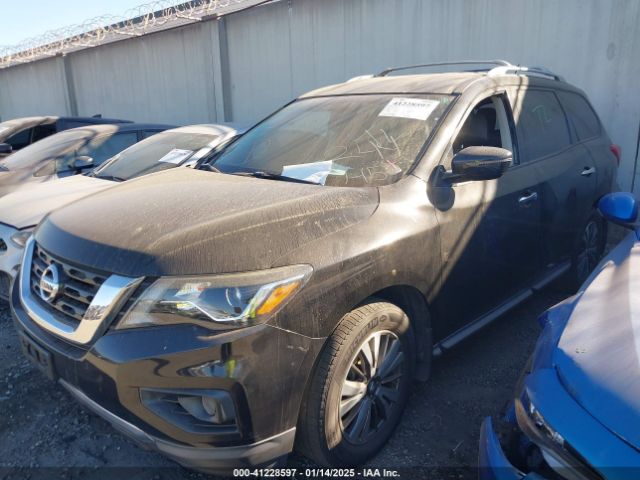 5N1DR2MN5HC698216 Nissan Pathfinder S