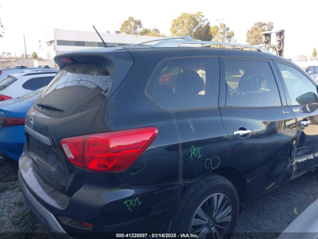 5N1DR2MN5HC698216 Nissan Pathfinder S