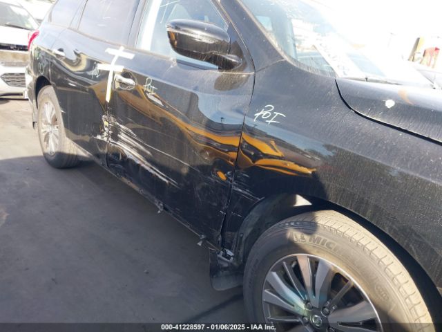 5N1DR2MN5HC698216 Nissan Pathfinder S